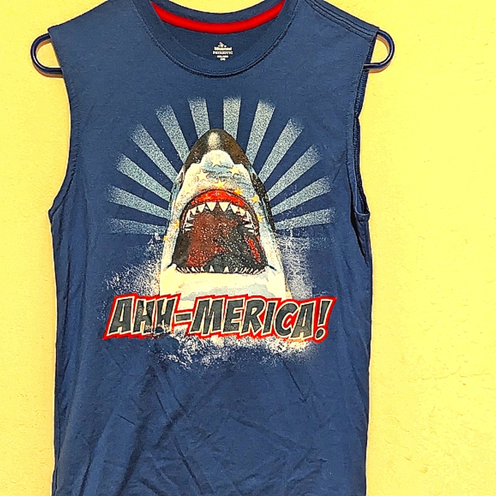 Way To Celebrate Patriotic Blue  Shark AHH-Merica! Tank Top Size XXL Boys